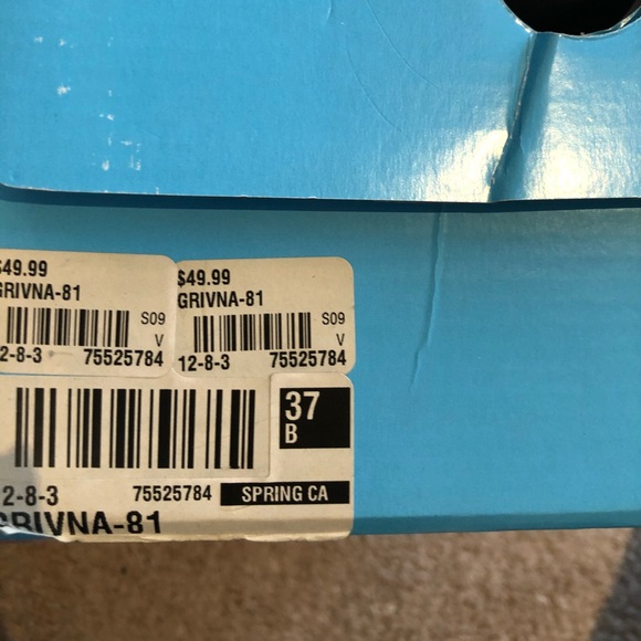 3 for 15 ๐ Spring Sequin Heels - Picture 7 of 7